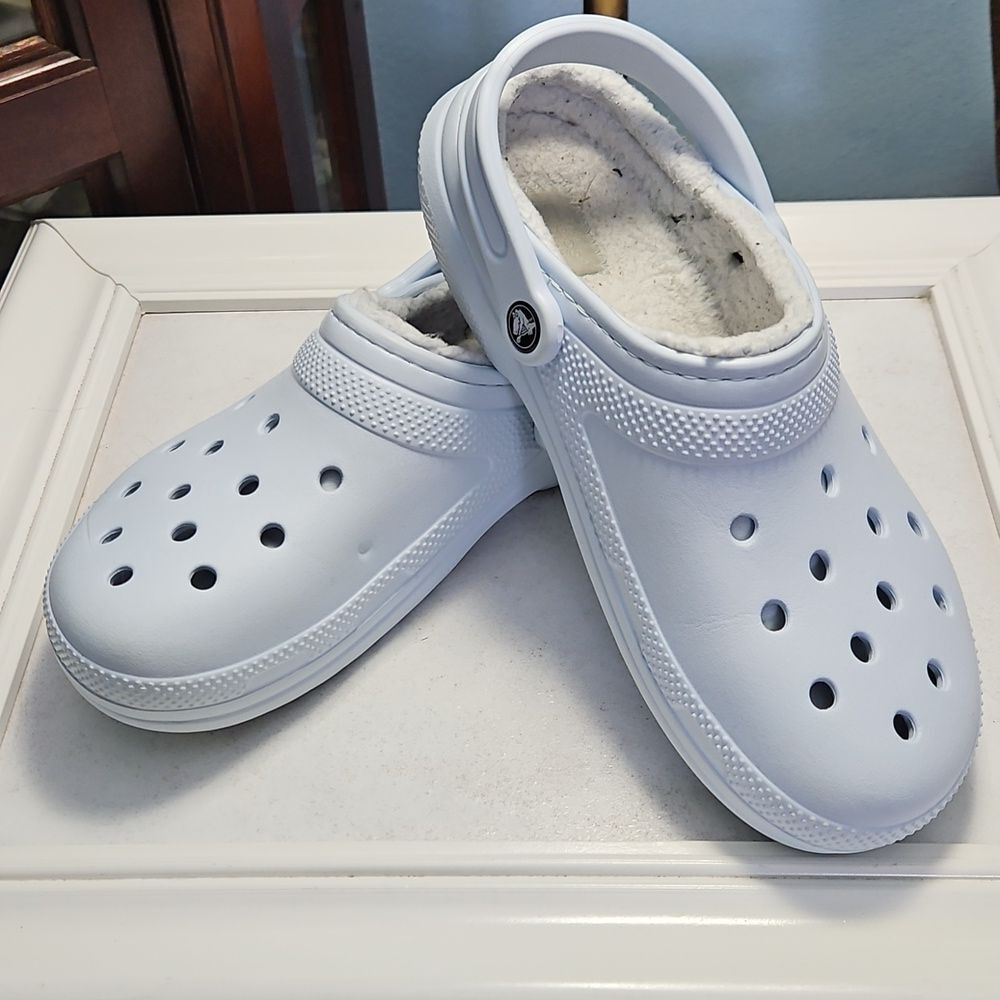 Crocs Blue Calcite Light Blue Clogs Men's 8/ Women's 10